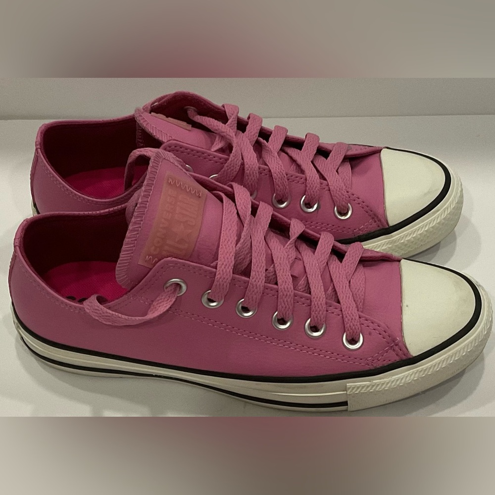 converse Chuck Taylor All Star Pink Low Top Sneakers Women’s 7.5 Classic Canvas